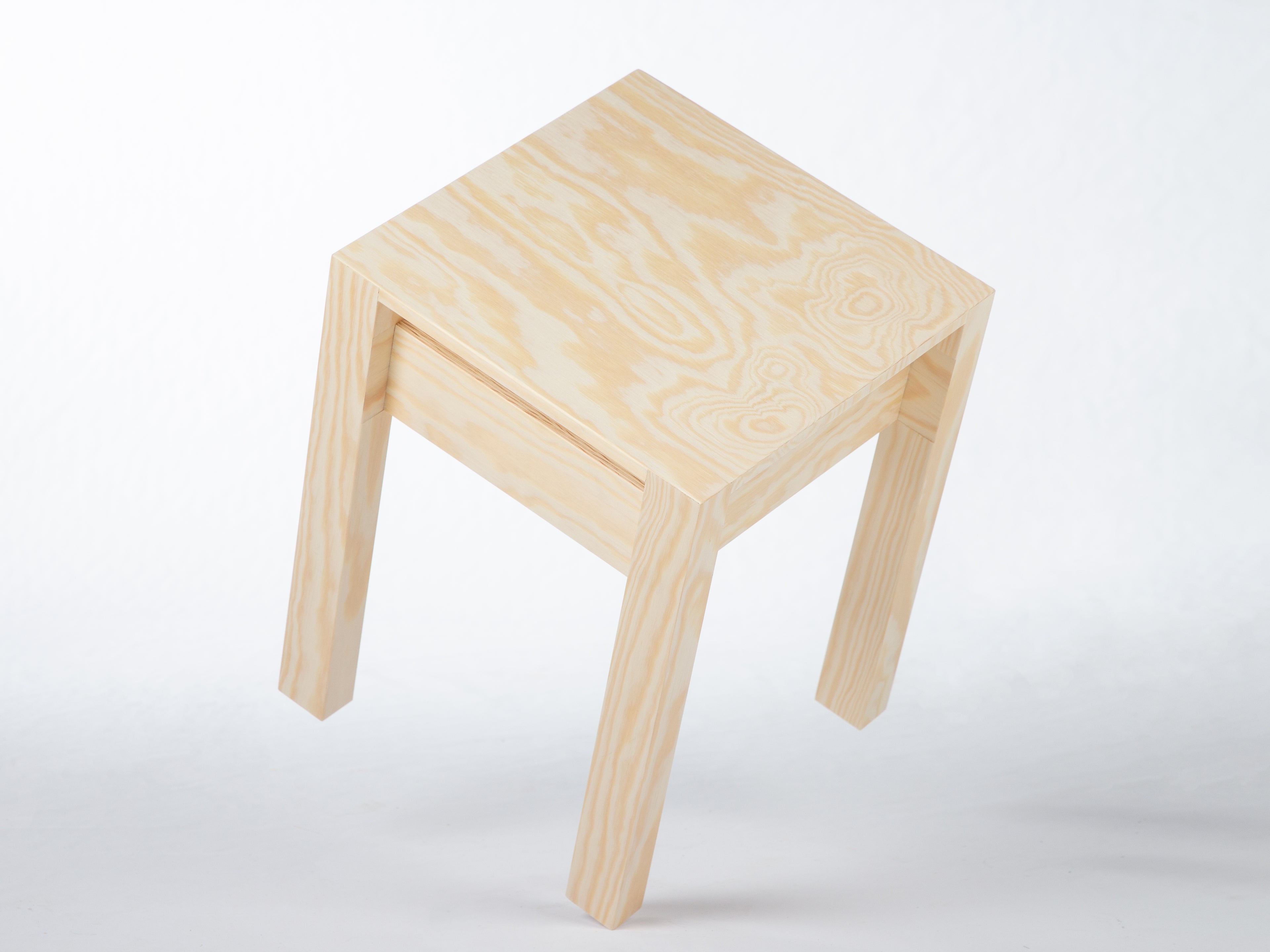 XYZ stool, 00-clear